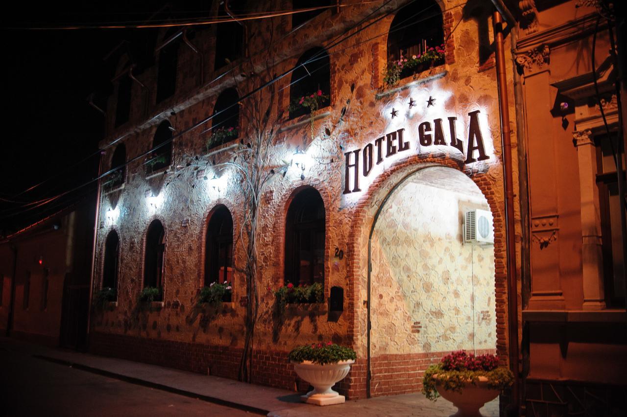 Hotel Gala Oradea Exterior photo