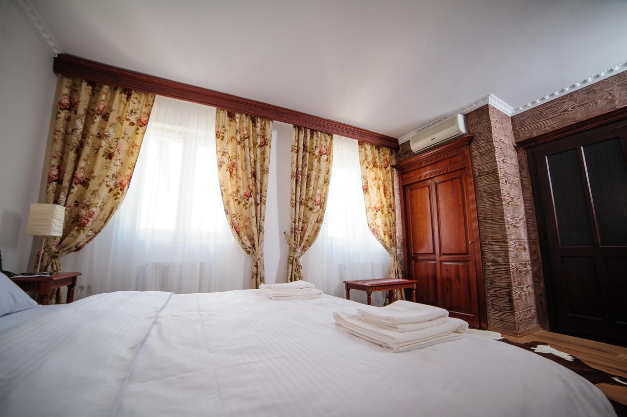Hotel Gala Oradea Exterior photo